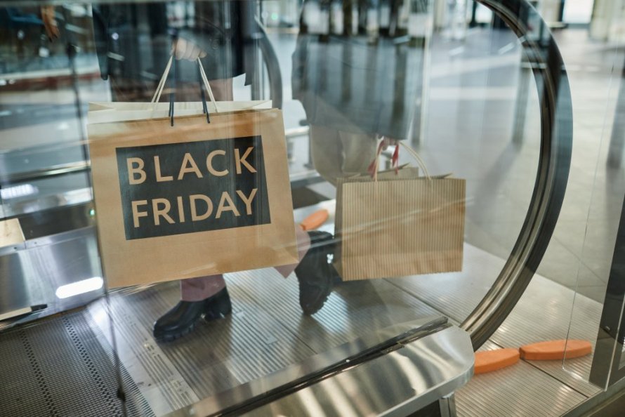 (mediaklik) Black Friday už na Slovensku nespôsobuje ošiaľ, pre obchody je skôr „povinnou jazdou“